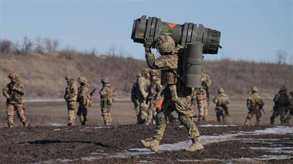 استخباراتي أمريكي سابق: روسيا تستنزف الجيش الأوكراني