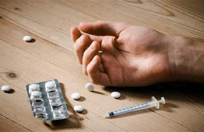 جرعة مخدرات زائدة تنهي حياة شاب في الجيزة
