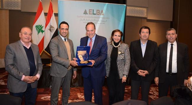 المصرية اللبنانية تناقش مع ممثلى الضرائب منظومة الفاتورة الالكترونية