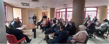   أحمد الشيخ يجتمع بالعاملين في مستشفى الطب الرياضي بمدينة نصر