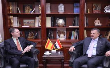   وزير السياحة والآثار يبحث مع سفير إسبانيا بالقاهرة تعزيز حركة السياحة الوافدة إلى مصر