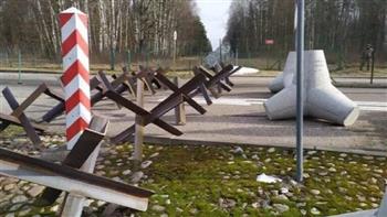   بولندا تنصب الحواجز والمتاريس المضادة للدبابات على الحدود مع روسيا وبيلاروسيا