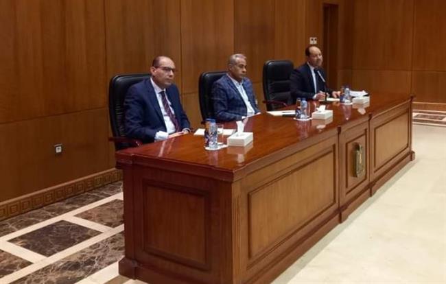وزير القوى العاملة للمصريين بالأردن: الدولة مستمرة في حمايتكم ورعايتكم