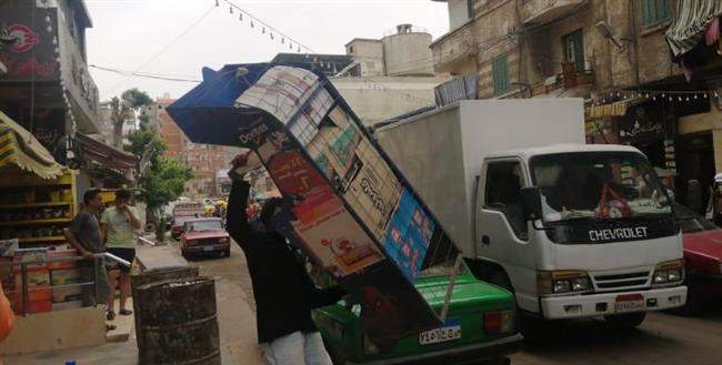 ضبط مخزن سلع غذائية يتلاعب بالأسعار ويقوم بالغش التجاري خلال حملات على أسواق الإسكندرية