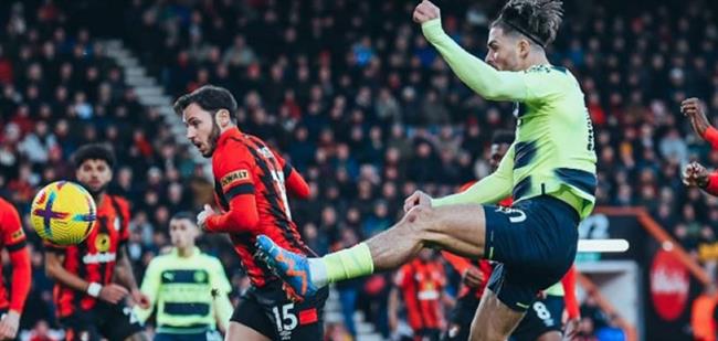 مانشستر سيتي يفوز على بورنموث 4ـ1 في الدوري الإنجليزي الممتاز