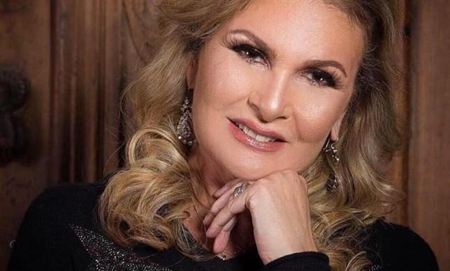 يسرا تكشف عن بوستر مسلسلها الجديد