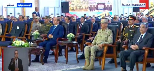 الرئيس السيسي يشهد فاعلية تفقد اصطفاف المعدات المشاركة في خطة تنمية سيناء