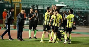المقاولون العرب يدخل معسكراً مغلقاً لمدة 48 ساعة استعداداً لفاركو
