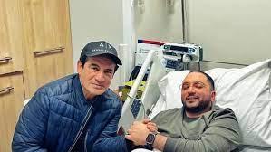 محمد ثروت يكشف تفاصيل حالة نجله الصحية: نادرة وتصيب واحد فى المليون