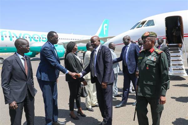 كبير مستشاري رئيس جمهورية جنوب السودان للبرامج الخاصة يصل الخرطوم