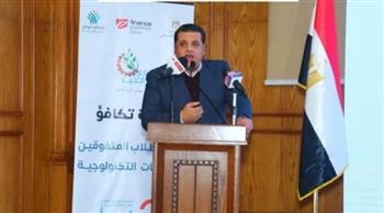 صناع الخير تسلم 200 طالب منحة طلاب الجامعات التكنولوجية