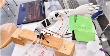   روبوتات خدمية بمعرض طلاب هندسة "الألمانية بالقاهرة"