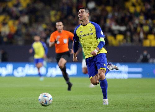 رونالدو يقود هجوم النصر أمام الفتح في الدوري السعودي