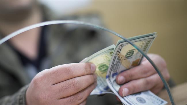 إيران تلغى القيود الضريبية على إدخال العملات الأجنبية إلى البلاد