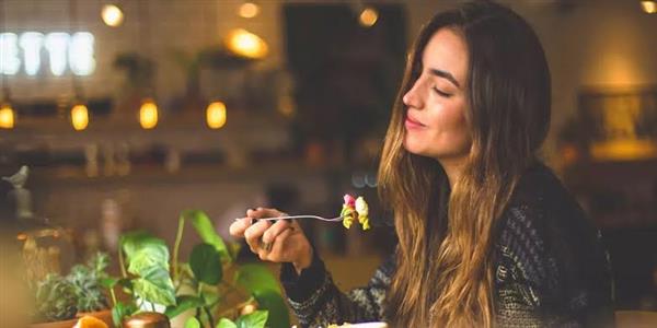 هذه الأغذية .. تجلب هرمون الحب في جسمك