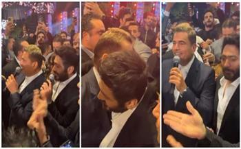 لأول مرة.. عمرو دياب وتامر حسني يغنيان سويًا في زفاف أحمد عصام 
