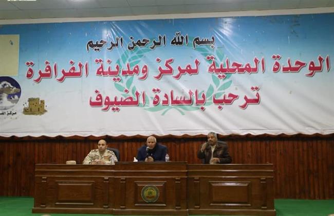 محافظ الوادي الجديد يوجه بحصر احتياجات توصيل مياه الشرب لمشروعات حياة كريمة بالفرافرة