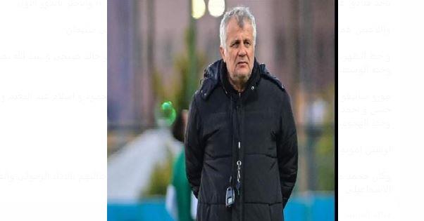 «زوران» يستقر على 21 لاعب لموقعة الإسماعيلى فى برج العرب