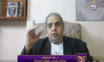 طبيب مستشفى المطرية يكشف تفاصيل إنقاذه طفلة من الموت أثناء الحريق