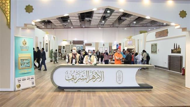 معرض الكتاب.. متحف المخطوطات يقدم قصة تطوير الأزهر في صورة من 100 عام 