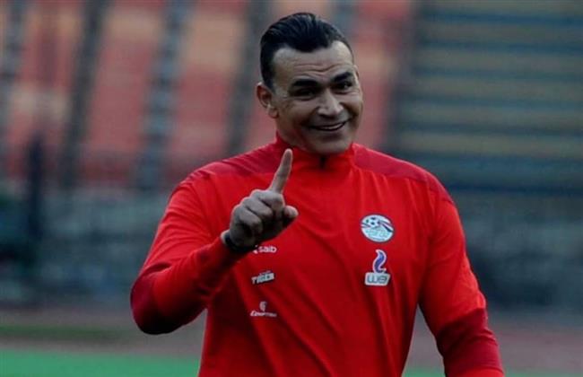 أول تعليق من عصام الحضري على تعاقده مع منتخب سوريا