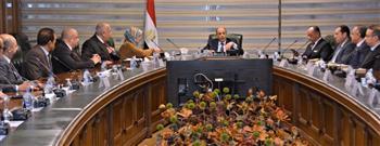 وزير الطيران يبحث مع الشركات الخاصة آليات تعزيز دور القطاع الخاص في منظومة النقل الجوي