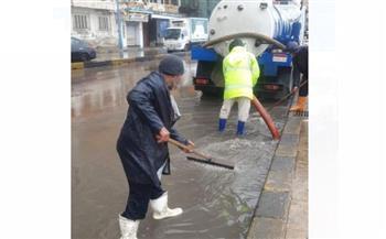 نوة الكرم تثير الرعب في قلوب السكندريين.. والمحافظ يعلن أرقاما للخطوط الساخنة  