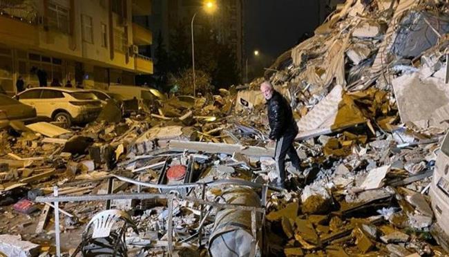 هلع بين فنانات لبنان بعد زلزال اليوم