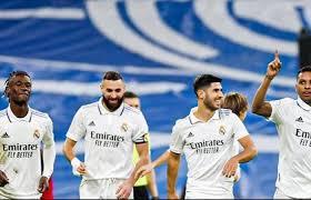 بعثة فريق ريال مدريد الإسباني تصل إلى العاصمة المغربية الرباط