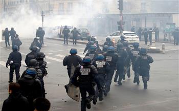   الداخلية الفرنسية تحشد 11 ألف شرطي استعدادا للتظاهرات