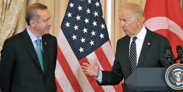 البيت الأبيض: بايدن وأردوغان سيتحدثان قريبًا بشأن الزلزال