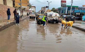   محافظ الغربية يوجه رؤساء الأحياء بمتابعة إزالة تراكمات مياه الأمطار