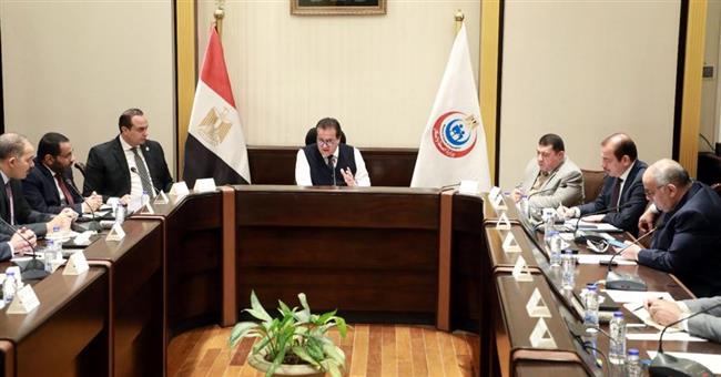 وزير الصحة يشدد على تقديم كافة سبل الدعم اللازم لمديريات الشئون الصحية 
