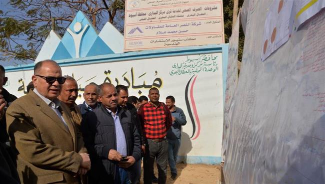محافظ أسيوط يشدد على إنتهاء أعمال تنفيذ مشروع صرف صحي "العقال البحرى ومنشأة البدارى" 
