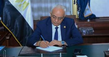   وزير التعليم يعتمد نتيجة امتحانات طلاب مصر في الخارج 