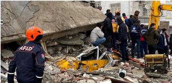   "إدارة الكوارث التركية": ارتفاع حصيلة وفيات الزلزال المدمر إلى 12 ألفًا و391 شخصًا