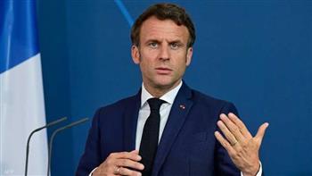   الرئيس الفرنسي يمنح نظيره الأوكراني "وسام جوقة الشرف" 