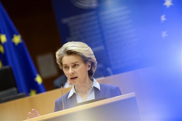 رئيسة المفوضية الأوروبية تؤكد استمرار تقديم الدعم الكامل لأوكرانيا