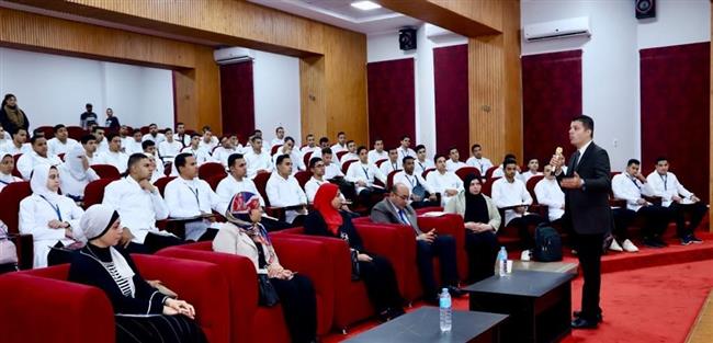 صندوق مكافحة الإدمان يعقد ورش تدريبية لطلاب المعهد القومى للأورام وكليات التمريض