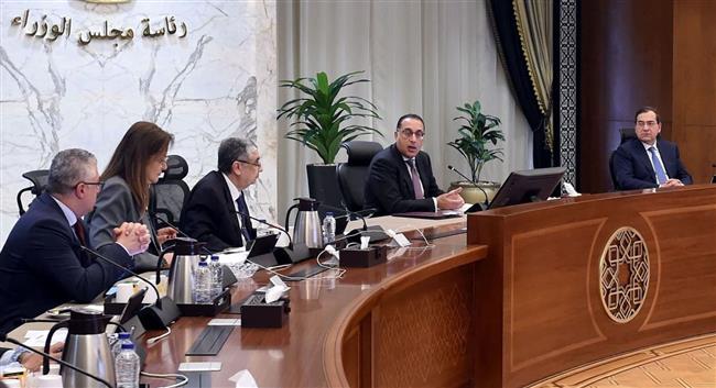 رئيس الوزراء يتابع مستجدات إعداد الاستراتيجية الوطنية لإنتاج الهيدروجين الأخضر