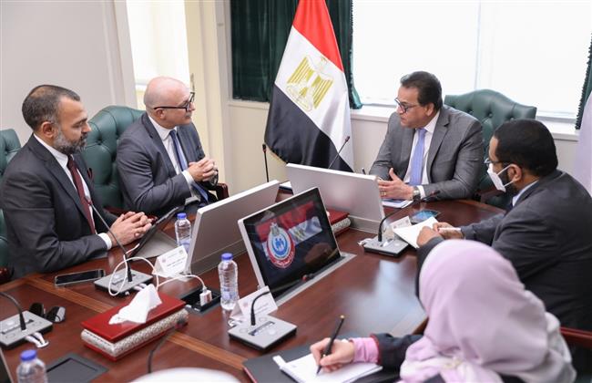 وزير الصحة يبحث سبل التعاون المشترك مع شركة روش السويسرية أحد الشركات الرائدة في مجال صناعة الأدوية