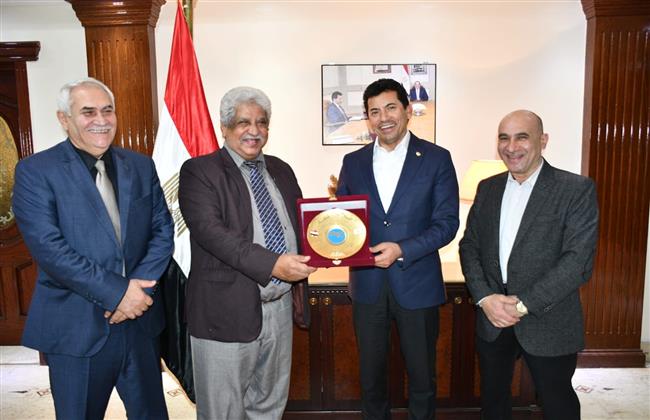 وزير الرياضة يستقبل رئيس الاتحاد الدولى لرفع الأثقال