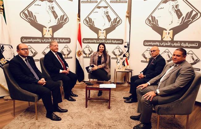 رئيس قسم الاقتصاد بمدينة الثقافة والعلوم: وثيقة سياسة ملكية الدولة تدعم المنتج المصري