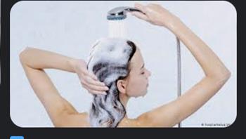   تعرف على فوائد غسل الشعر بالماء البارد