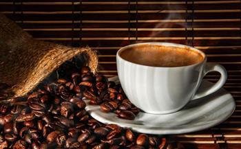 دراسة حديثة: توضح العلاقة بين تناول القهوة قبل النوم بالأرق