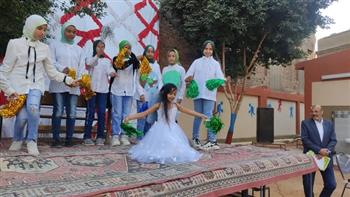   مدرسة ابتدائية بنجع حمادي تحتفل بمناسبات قومية ودينية واجتماعية 