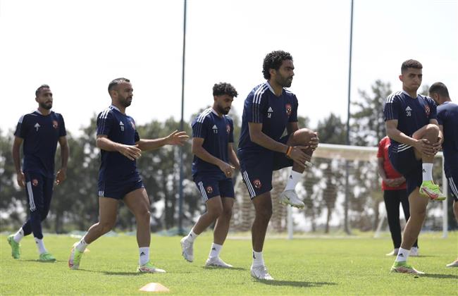 «الشحات» يشارك في المران الجماعي للأهلي استعدادا للقطن