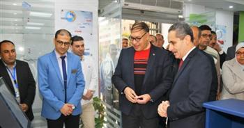 محافظ الغربية يفتتح مركز خدمة عملاء مياه زفتى ويتفقد الأنشطة التوعية بمدرسة طلبة السايح