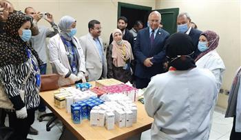 محافظ القليوبية ورئيس جامعة بنها يتفقدان القوافل الطبية بقرية العكرشة بمركز الخانكة