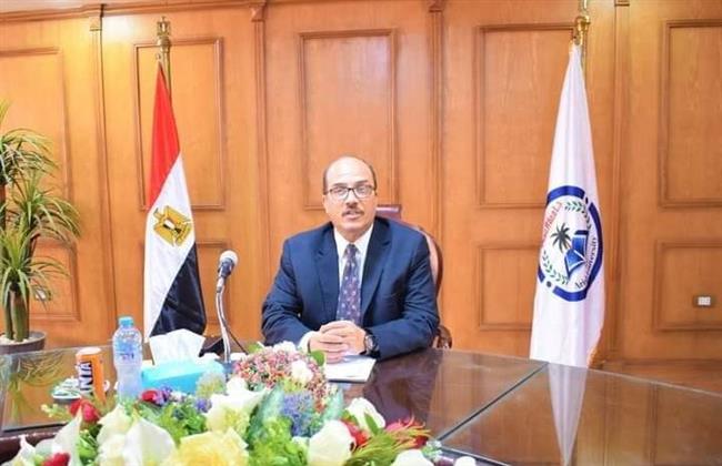 رئيس جامعة العريش: الطالب ركيزة أساسية في التنمية ولابد من توفير مناخ جيد لتحصيله العلمي